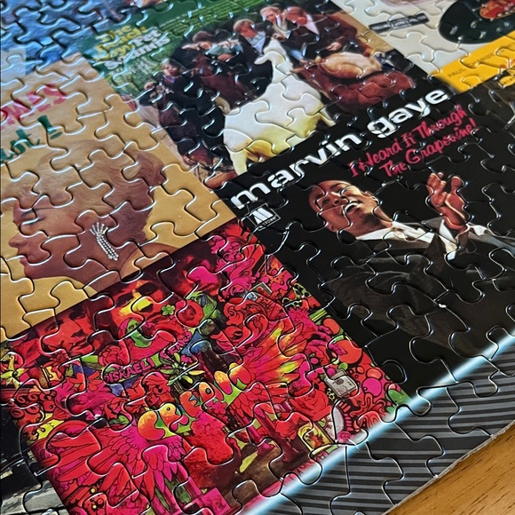 Springbok 1000 Piece Music Album Collage Puzzle play that beat - Picture 5 of 12